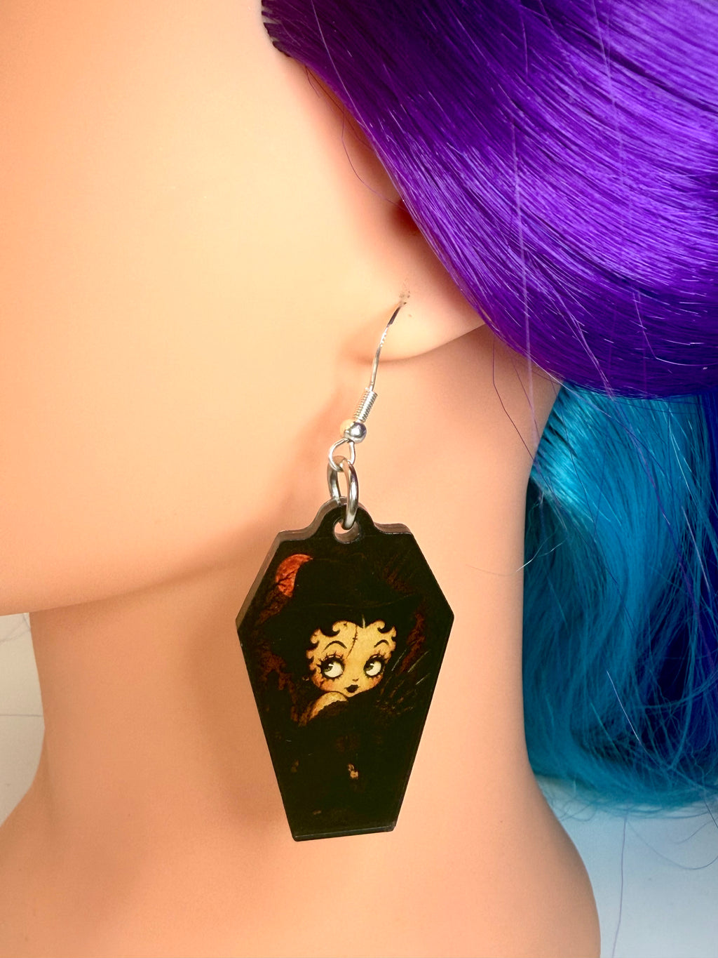 Pin-Up Dream Serial Killer Acrylic Coffin Earrings