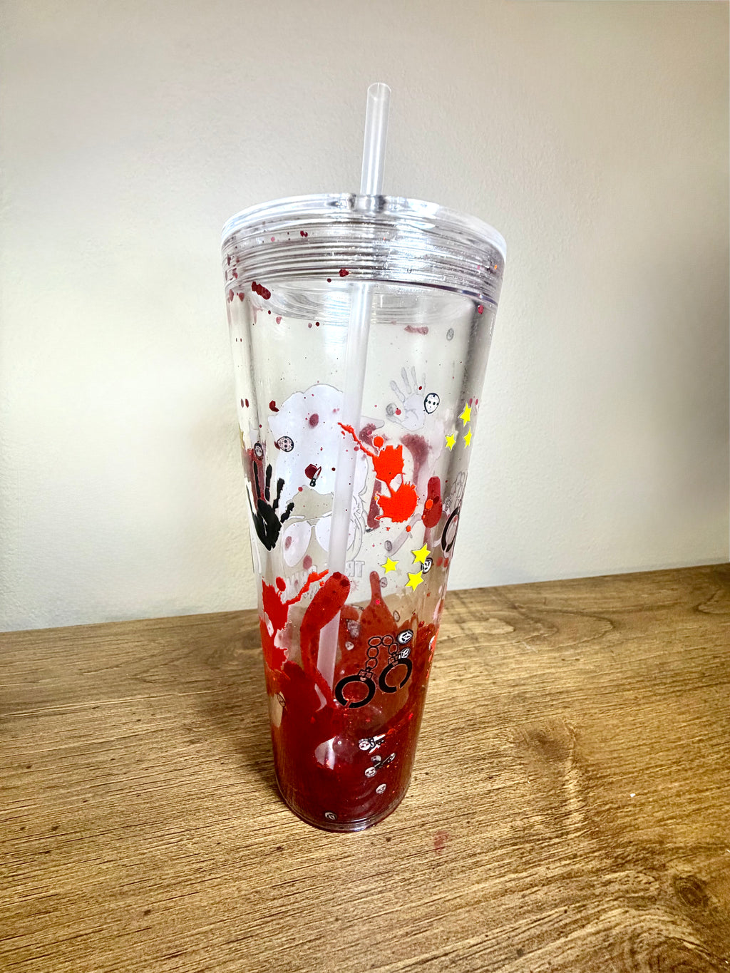 Vaso volcán de 24 oz con diseño de goteo de sangre de True Crime